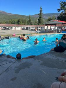 Bazén v ubytování Paradise Motel nebo v jeho okolí
