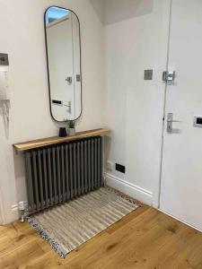 Gambar di galeri bagi Top Floor West End Apartment - Partick, Glasgow di Glasgow