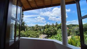 Foto de la galería de Stone Arch Villa A Timeless Retreat with a Free Kandy Lake Boat Tour en Katugastota