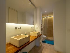 Koupelna v ubytování Josep Sanxo De La Jordana 12 in Arta + 38 fotografií