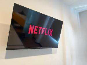 TV a/nebo společenská místnost v ubytování Sky Hotel Selayang