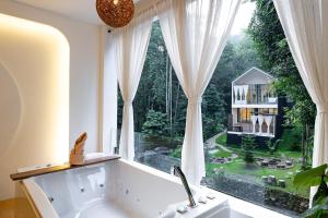 Zahrada ubytování Inthada At Mae Kampong Chiang Mai