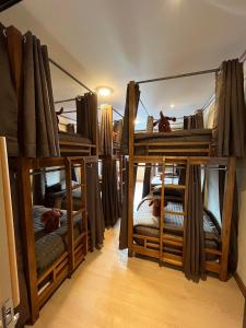 Tian Ming Hostel客房内的一张或多张床位