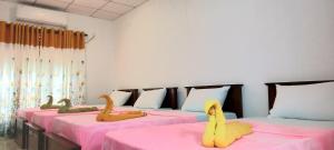 Gallery image of LLT kuweni palace and safari in Horuwila