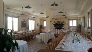 A restaurant or other place to eat at La Locanda di San Biagio