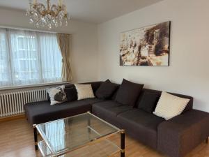 Posezení v ubytování Moderne Ferienwohnung Lenzerheide mit Aussicht
