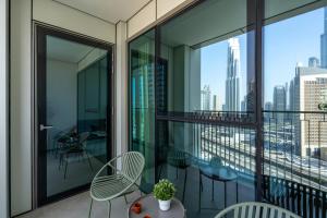 Balkón nebo terasa v ubytování TH-Homes Downtown 2 Bedroom with Burj Khalifa view + 37 fotografií