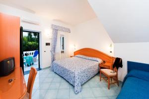 Foto dalla galleria di Park Hotel Terme Mediterraneo a Ischia