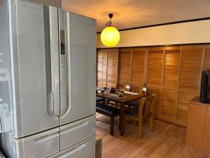 Kuchyň nebo kuchyňský kout v ubytování NAGASAWA VILLA 1組限定一棟貸し Traditional Japanese Home