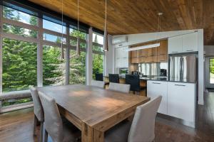 Kuchyň nebo kuchyňský kout v ubytování Les Chalets du Massif de Charlevoix + 10 fotografií