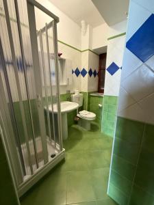 Kúpeľňa v ubytovaní MiraMare Residence Cefalú + 37 fotografií