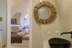 Gallery image of Anaktos Cave Houses in Santorini