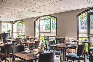 Restaurace v ubytování Edmond Luxury Hotel & Spa מלון ספא אדמונד ראש פינה