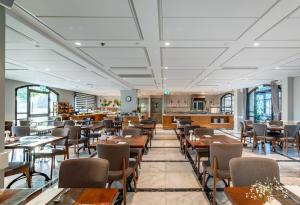 Posezení v ubytování Edmond Luxury Hotel & Spa מלון ספא אדמונד ראש פינה
