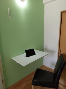 Area soggiorno di Tangermünde Zum S c h m u c k Giebel - Pension & FeWo