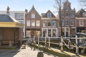 Tòa nhà nơi căn hộ tọa lạc