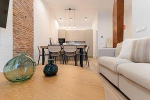 Χώρος καθιστικού στο Ribera Suites Plaza Colon