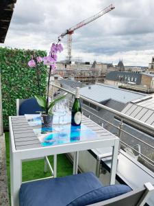 Minuman di Unique Penthouse Joseph II von Habsburg 1-4 personnes à coté de Louis Vuitton