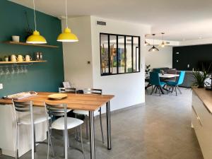 Ảnh trong thư viện ảnh của Villa Les Vignes d Antan ở Le Puy-Sainte-Réparade