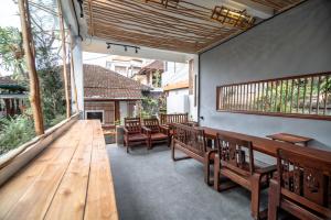 Balkón nebo terasa v ubytování Askarasena Ubud