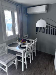 Kép Cozy studio apartment in the heart of Athens szállásáról Athénban a galériában