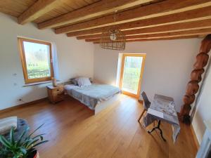 Séjour paisible près de Genève客房内的一张或多张床位