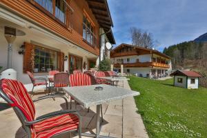 Gallery image of Tourist Hotel Boehm in Schönau am Königssee