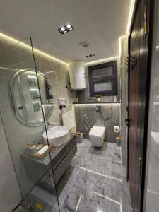 Koupelna v ubytování Nefertiti's Modern Majesty