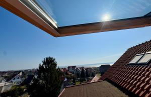 una vista desde el tejado de una casa en Apartament Błękitny, en Krynica Morska