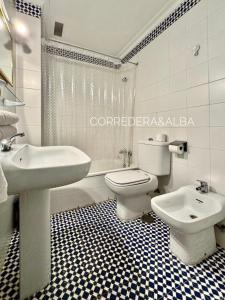 Łazienka w obiekcie Habitaciones Casa Sevillana Centro