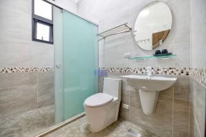 A bathroom at 忘憂海HappinesSea Még 18 kép