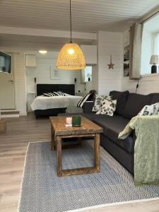 Posezení v ubytování Båstad Stationsterassen