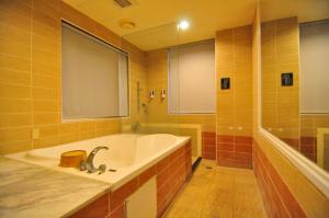Bagno di Courier Station