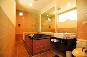 Bagno di Courier Station