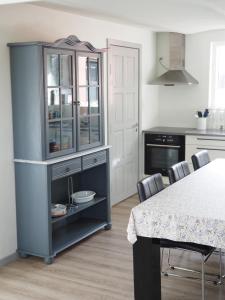 Kuchyň nebo kuchyňský kout v ubytování Skovgårdens Apartment