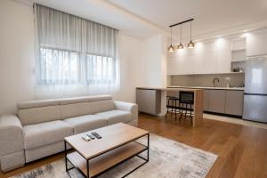 Dapur atau dapur kecil di NOVA Apartmani