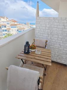 Μπαλκόνι ή βεράντα στο Habitación Estepona Rainbow