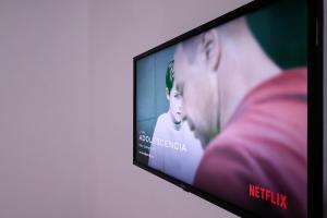 TV a/nebo společenská místnost v ubytování Habitación privada con WiFi, desayuno y excelente ubicación en Asunción