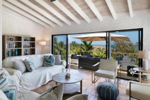 Posezení v ubytování Azure Vista Villa