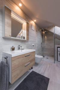 Łazienka w obiekcie Luxury Chalet Mallnitz