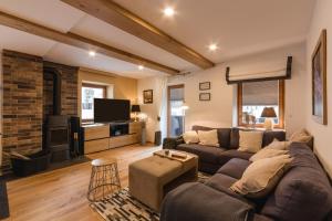 Część wypoczynkowa w obiekcie Luxury Chalet Mallnitz