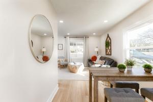 Galeriebild der Unterkunft End Zone Escape - 2BR house 1 mile to ND Stadium! in South Bend + 23 Fotos