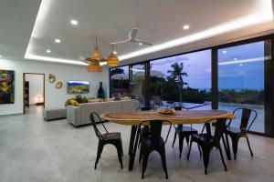Φωτογραφία από το άλμπουμ του Casa Samui 4 Br Private Pool & Sea View σε Nathon Bay