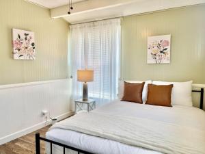 Postel nebo postele na pokoji v ubytování Unique & Spacious house near Disney, Knott, BBQ + 12 fotografií