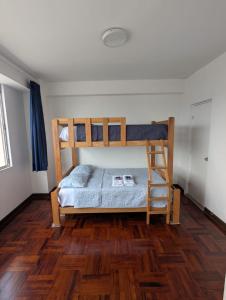 Postel nebo postele na pokoji v ubytování Amplia habitación en centro de Lima