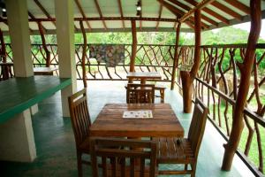 Gallery image of fair deal gust & resort in Tanamalwila