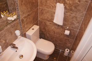 Koupelna v ubytování Sapphire Hotel London