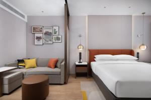 Voodi või voodid majutusasutuse Home2 Suite by Hilton Chaozhou toas
