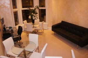 Posezení v ubytování Sapphire Hotel London