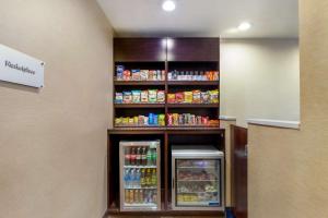 Φωτογραφία από το άλμπουμ του Comfort Suites Hanes Mall σε Γουίνστον-Σάλεμ +28 φωτογραφίες